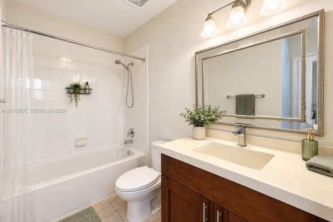 Townhouse in Homestead, Florida 3 bedrooms, 130.81 sq.m. № 2435320 - photo 10