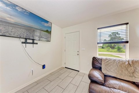 Casa en venta en Punta Gorda, Florida, 3 dormitorios, 101.08 m2 № 1919828 - foto 5