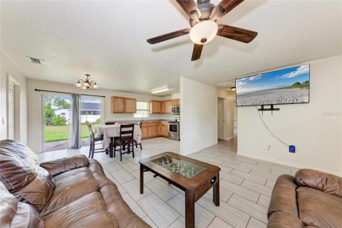 Casa en venta en Punta Gorda, Florida, 3 dormitorios, 101.08 m2 № 1919828 - foto 8