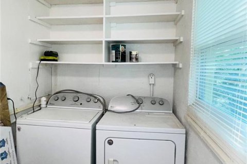 House in Dunedin, Florida 2 bedrooms, 97.83 sq.m. № 2393886 - photo 19