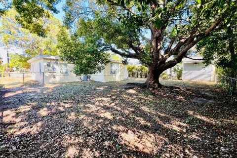 House in Dunedin, Florida 2 bedrooms, 97.83 sq.m. № 2393886 - photo 21