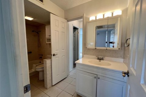 Casa en venta en Clearwater, Florida, 2 dormitorios, 75.44 m2 № 1720258 - foto 11