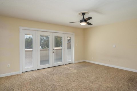 House in Winter Haven, Florida 3 bedrooms, 220.83 sq.m. № 2166296 - photo 23