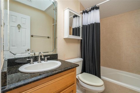 House in Winter Haven, Florida 3 bedrooms, 220.83 sq.m. № 2166296 - photo 29