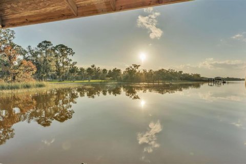 House in Frostproof, Florida 3 bedrooms, 163.14 sq.m. № 1567944 - photo 8