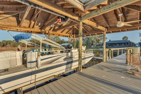 House in Frostproof, Florida 3 bedrooms, 163.14 sq.m. № 1567944 - photo 9