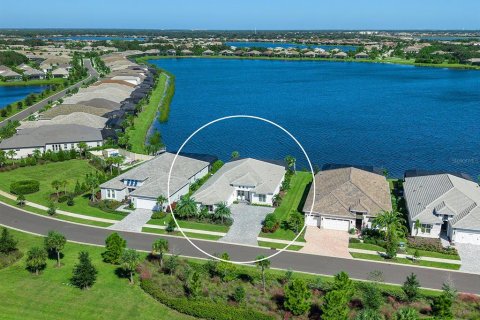 Villa ou maison à vendre à Sarasota, Floride: 3 chambres, 248.33 m2 № 2437157 - photo 4