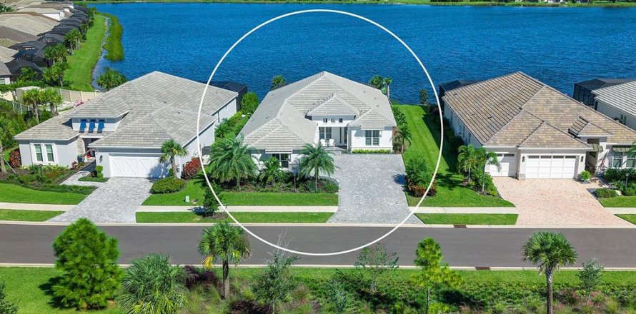 Villa ou maison à Sarasota, Floride 3 chambres, 248.33 m2 № 2437157