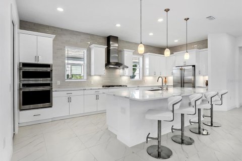 Villa ou maison à vendre à Sarasota, Floride: 3 chambres, 248.33 m2 № 2437157 - photo 18