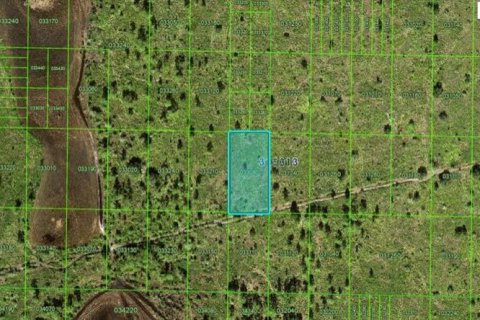 Terreno en Frostproof, Florida № 2202852