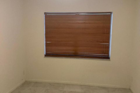 Copropriété à louer à Pompano Beach, Floride: 2 chambres, 88.26 m2 № 2250626 - photo 2