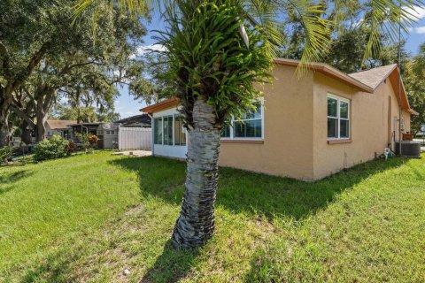 Villa ou maison à vendre à New Port Richey, Floride: 2 chambres, 114.83 m2 № 2219838 - photo 29