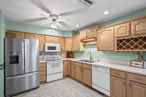 Villa ou maison à vendre à New Port Richey, Floride: 2 chambres, 114.83 m2 № 2219838 - photo 13
