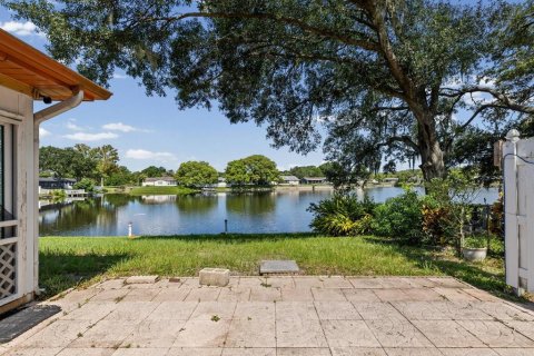 Villa ou maison à vendre à New Port Richey, Floride: 2 chambres, 114.83 m2 № 2219838 - photo 28