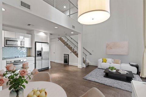 Condominio en venta en Miami, Florida, 1 dormitorio, 96.62 m2 № 1977096 - foto 5