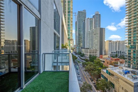 Condominio en venta en Miami, Florida, 1 dormitorio, 96.62 m2 № 1977096 - foto 25