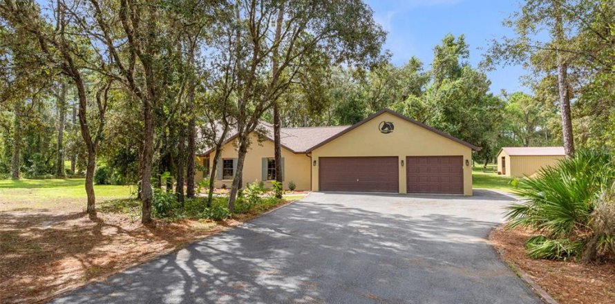 Villa ou maison à Beverly Hills, Floride 3 chambres, 245.35 m2 № 1915396