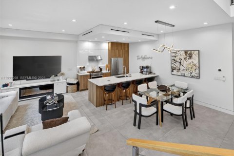 Townhouse in Fort Lauderdale, Florida 3 bedrooms, 184.04 sq.m. № 1991055 - photo 6