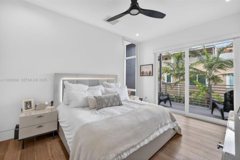 Townhouse in Fort Lauderdale, Florida 3 bedrooms, 184.04 sq.m. № 1991055 - photo 29