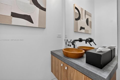 Townhouse in Fort Lauderdale, Florida 3 bedrooms, 184.04 sq.m. № 1991055 - photo 22