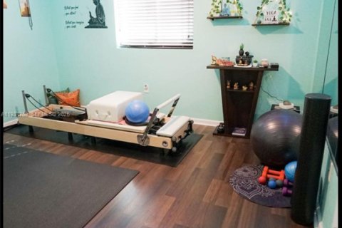 Casa en venta en Homestead, Florida, 5 dormitorios, 263.38 m2 № 1990361 - foto 23