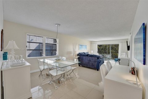 Copropriété à vendre à Lauderhill, Floride: 2 chambres, 101.45 m2 № 1936619 - photo 15