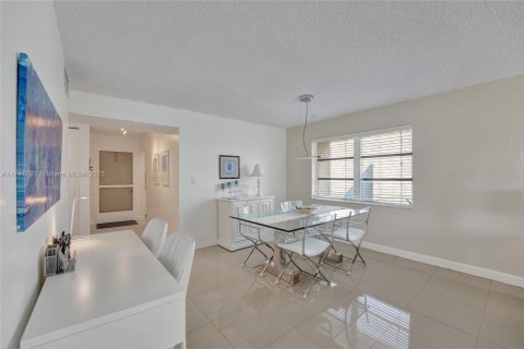 Copropriété à vendre à Lauderhill, Floride: 2 chambres, 101.45 m2 № 1936619 - photo 18