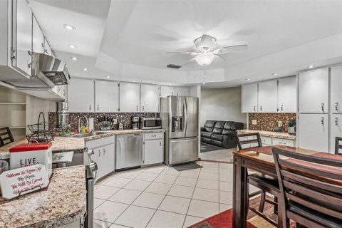 Villa ou maison à vendre à Kathleen, Floride: 3 chambres, 235.6 m2 № 2147665 - photo 10
