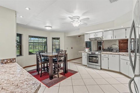 Villa ou maison à vendre à Kathleen, Floride: 3 chambres, 235.6 m2 № 2147665 - photo 16