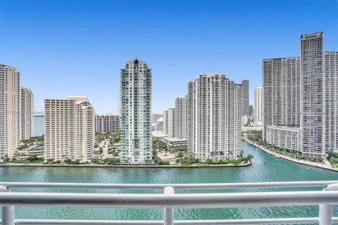 Condominio en venta en Miami, Florida, 2 dormitorios, 113.99 m2 № 1698456 - foto 27