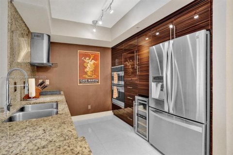 Condominio en venta en Miami, Florida, 2 dormitorios, 113.99 m2 № 1698456 - foto 25