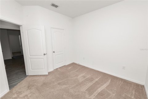 Casa en venta en Lakeland, Florida, 5 dormitorios, 179.95 m2 № 1852851 - foto 21