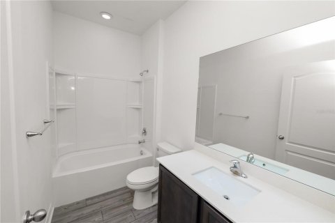 Casa en venta en Lakeland, Florida, 5 dormitorios, 179.95 m2 № 1852851 - foto 28