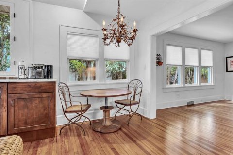 Villa ou maison à louer à Saint Petersburg, Floride: 2 chambres, 160.54 m2 № 1875911 - photo 16
