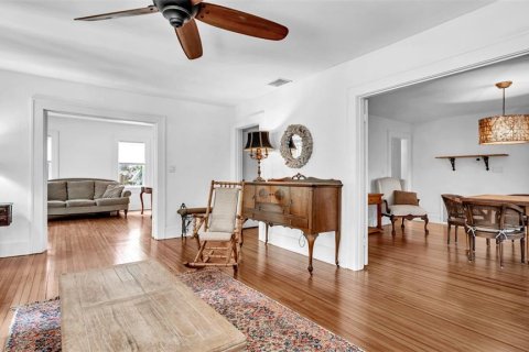 Villa ou maison à louer à Saint Petersburg, Floride: 2 chambres, 160.54 m2 № 1875911 - photo 6