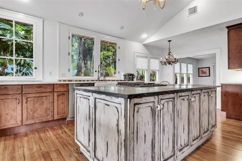 Villa ou maison à louer à Saint Petersburg, Floride: 2 chambres, 160.54 m2 № 1875911 - photo 15