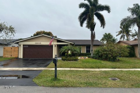 House in Weston, Florida 4 bedrooms, 169.55 sq.m. № 1818022 - photo 2