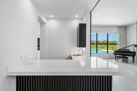 Casa en venta en Boca Raton, Florida, 5 dormitorios, 573.67 m2 № 2251663 - foto 9