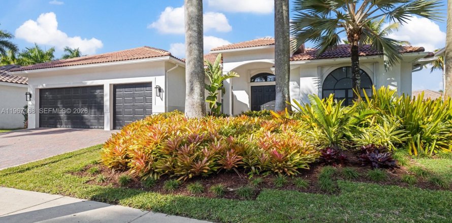 Дом в Уэстон, Флорида 4 спальни, 252.32м2 № 2028474