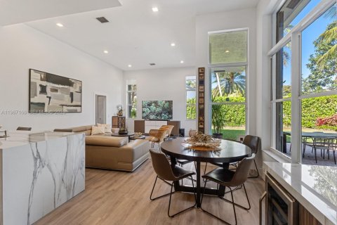 Купить виллу или дом в Уэстон, Флорида 4 спальни, 252.32м2, № 2028474 - фото 21