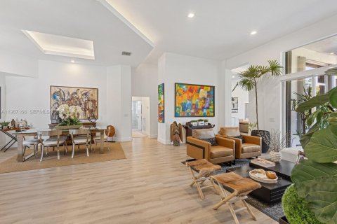 Купить виллу или дом в Уэстон, Флорида 4 спальни, 252.32м2, № 2028474 - фото 18