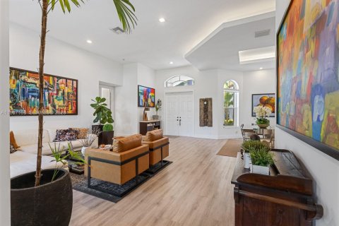 Купить виллу или дом в Уэстон, Флорида 4 спальни, 252.32м2, № 2028474 - фото 14