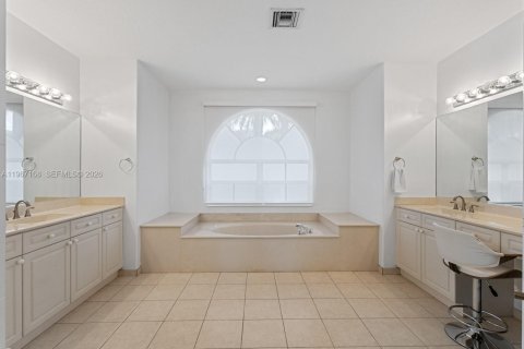 Купить виллу или дом в Уэстон, Флорида 4 спальни, 252.32м2, № 2028474 - фото 30