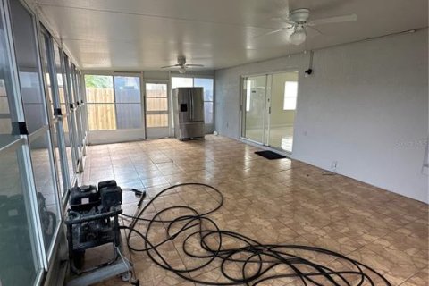 Casa en alquiler en Orlando, Florida, 4 dormitorios, 179.86 m2 № 1903408 - foto 20