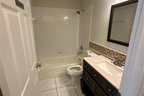 Casa en alquiler en Orlando, Florida, 4 dormitorios, 179.86 m2 № 1903408 - foto 11