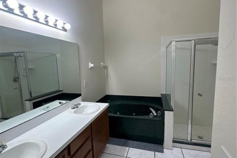 Casa en alquiler en Orlando, Florida, 4 dormitorios, 179.86 m2 № 1903408 - foto 18