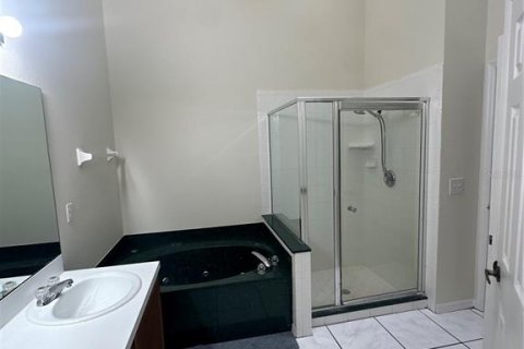 Casa en alquiler en Orlando, Florida, 4 dormitorios, 179.86 m2 № 1903408 - foto 17