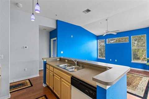 Condo in Riverview, Florida, 1 bedroom  № 1876620 - photo 6