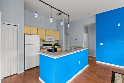 Condo in Riverview, Florida, 1 bedroom  № 1876620 - photo 8