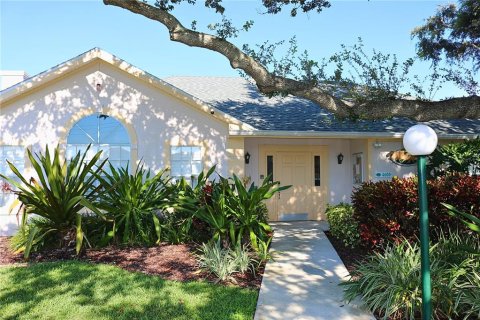 Copropriété à vendre à Sarasota, Floride: 2 chambres, 94.11 m2 № 2371255 - photo 10